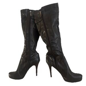 BCBGeneration Knee-High Stiletto Decorative Buckle Heeled Zip 8M Boots PL-FAIRYN